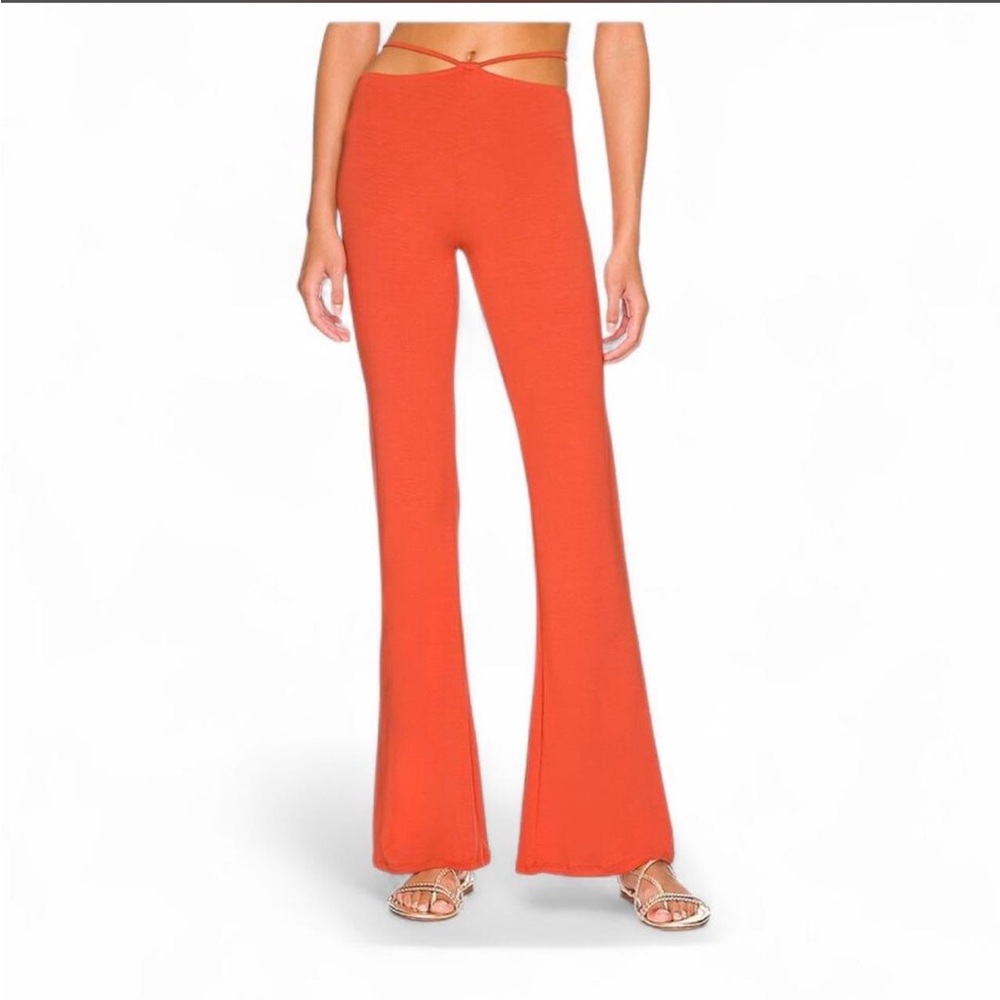 Indah Jessie Pant in Bittersweet